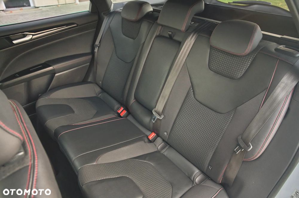 Ford Mondeo 2.0 EcoBlue ST-Line Plus - 26