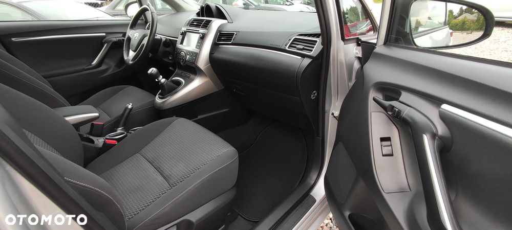 Toyota Verso 1.6 D-4D 7-Sitzer Start/Stop Skyview Edition - 27