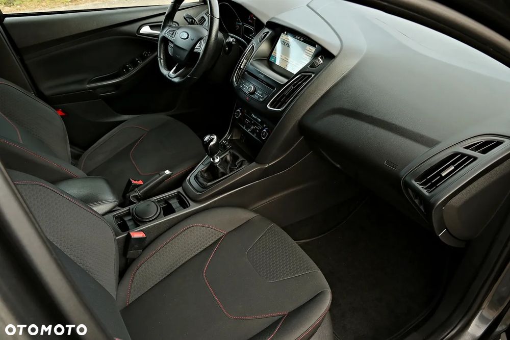 Ford Focus 1.0 EcoBoost Start-Stopp-System ST-LINE X - 7