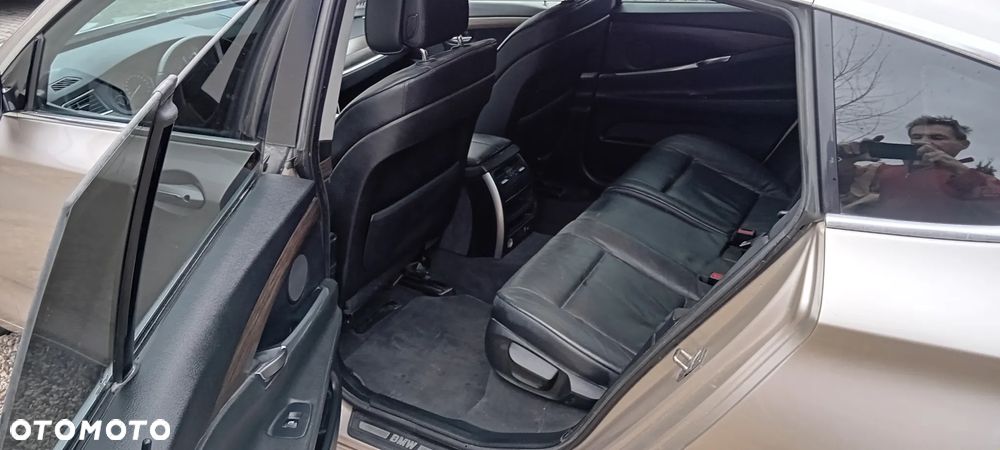 BMW 5GT 530d - 11