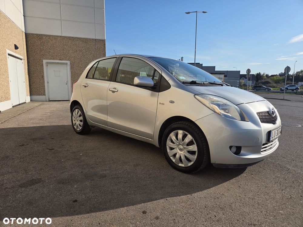 Toyota Yaris 1.4 D-4D Sol - 3