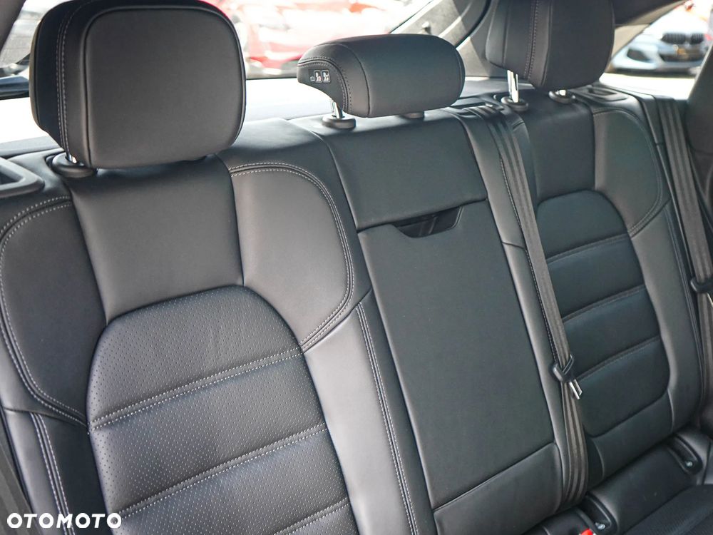 Porsche Macan Standard - 32