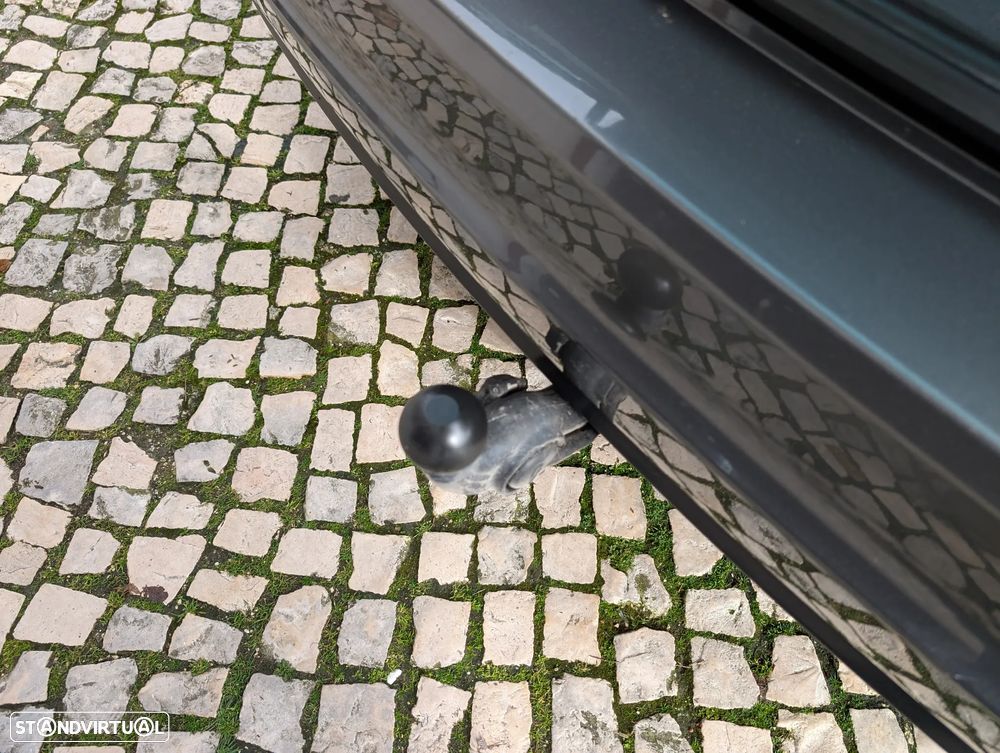 VW Sharan 2.0 TDI Highline DSG - 13