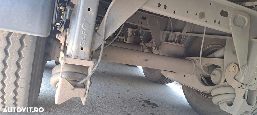 Schwarzmuller S1 - 8