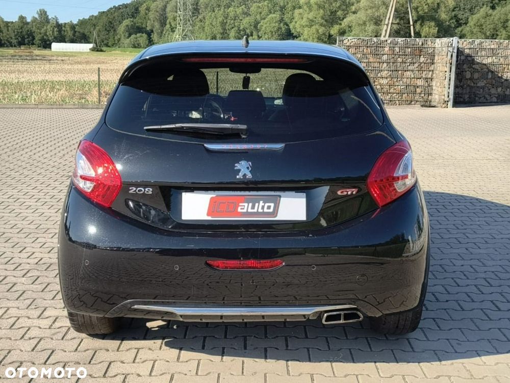Peugeot 208 - 6