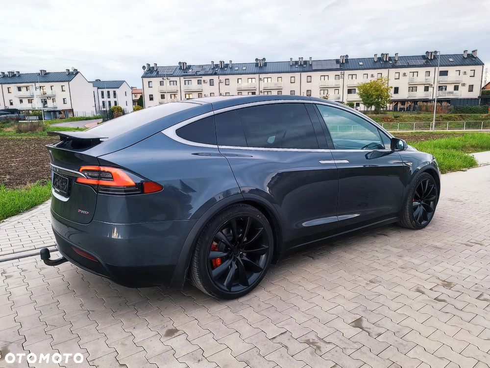 Tesla Model X Performance - 16