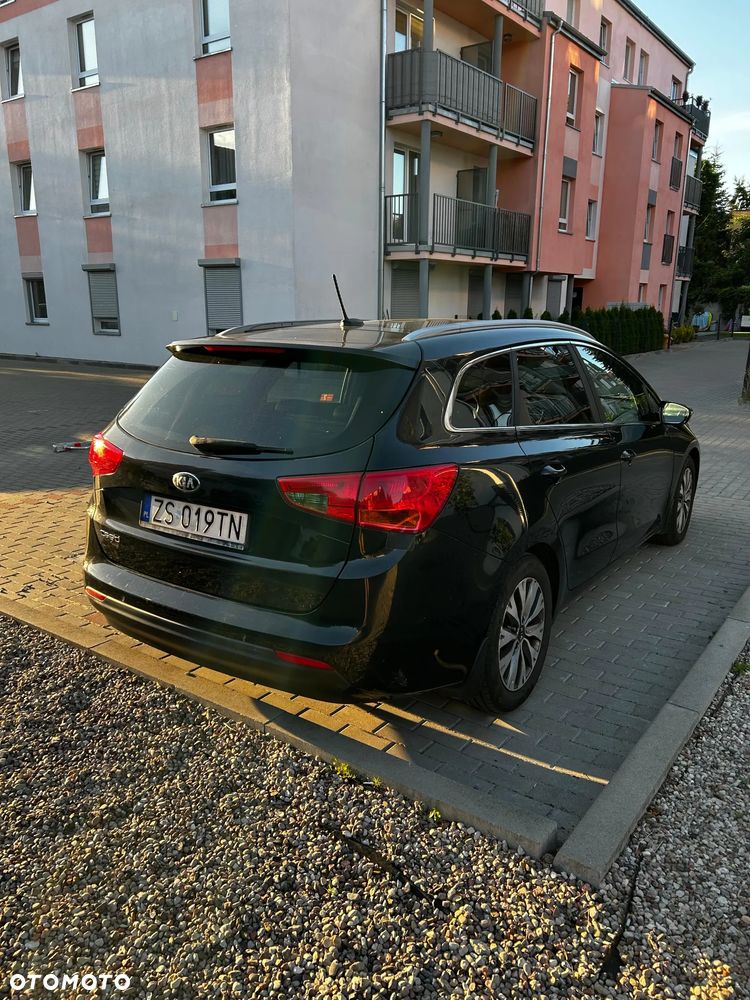 Kia Ceed 1.6 GDI L DCT - 5
