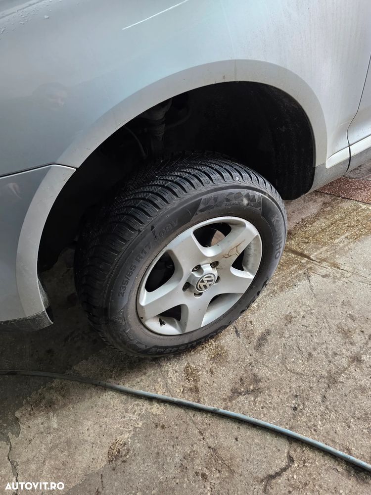Volkswagen Touareg 2.5 TDI R5 Aut. - 6