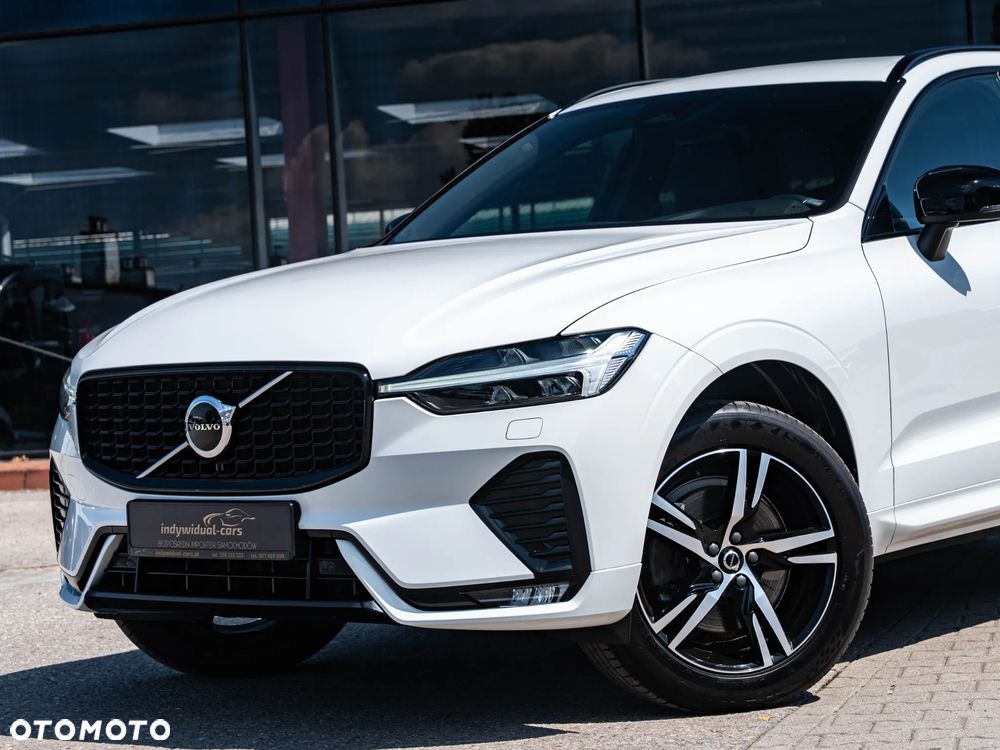 Volvo XC 60 B4 B Plus Dark - 8