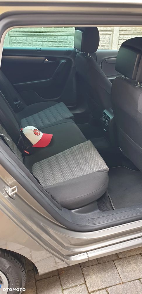 Volkswagen Passat 2.0 TDI Comfortline - 16