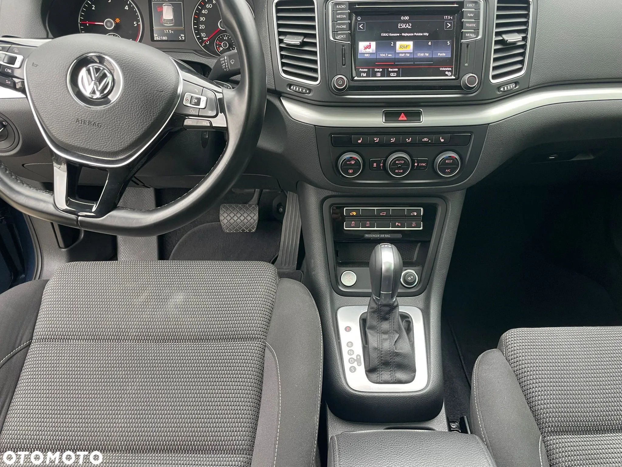 Volkswagen Sharan 2.0 TDI (BlueMotion Technology) Highline - 4