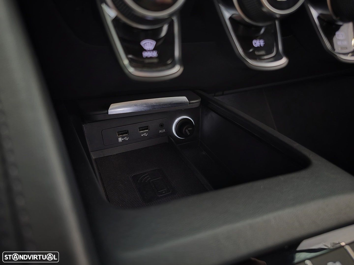 Audi R8 Coupé V10 plus 5.2 FSI quattro S tronic - 23