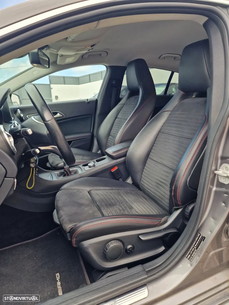 Mercedes-Benz CLA 200 d Shooting Brake - 12