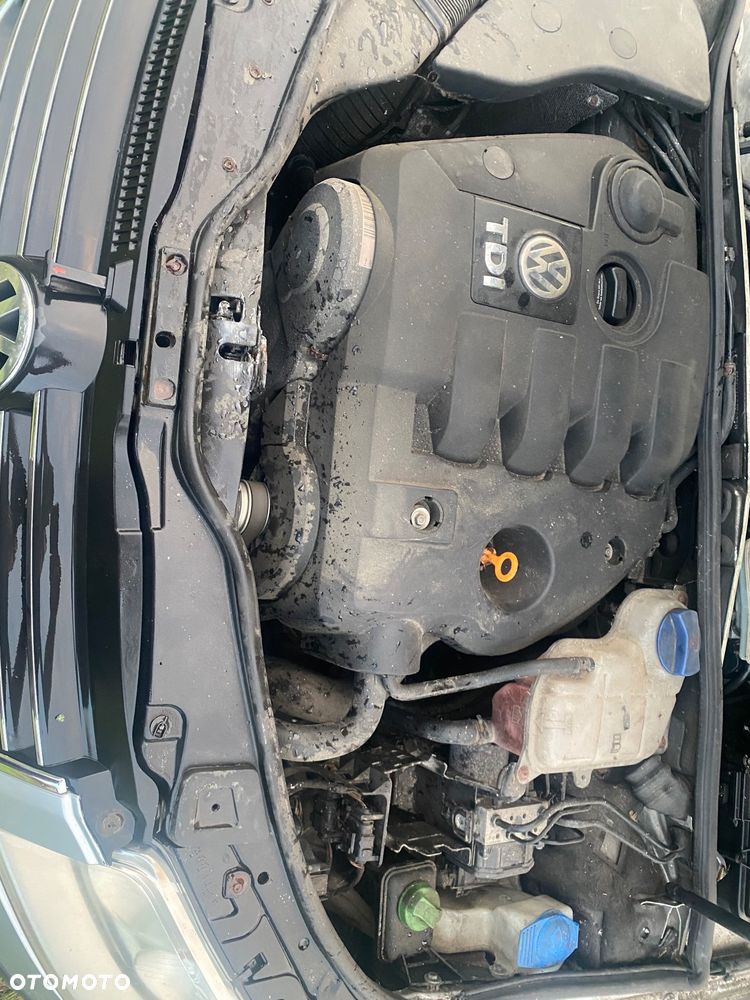 Volkswagen Passat - 8