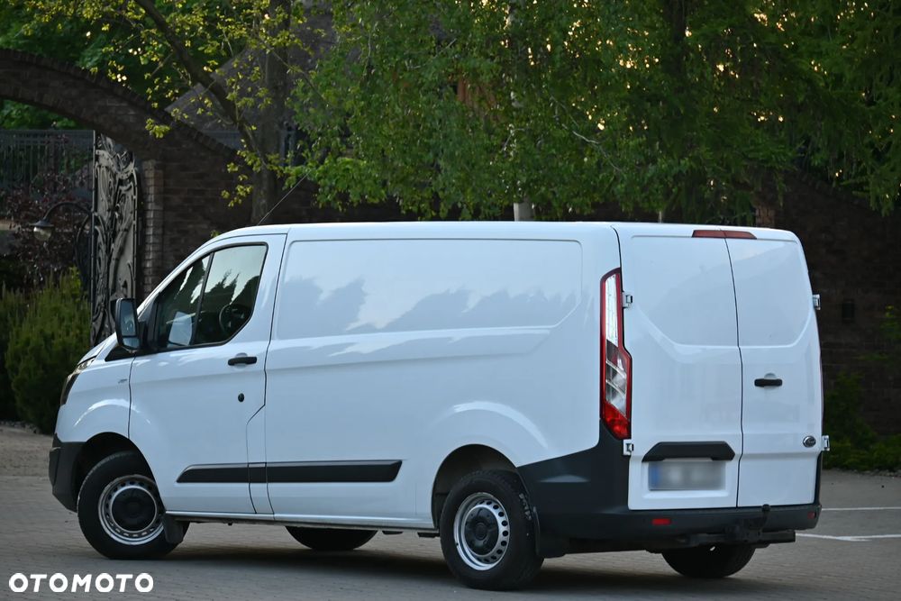 Ford TRANSIT CUSTOM - 14