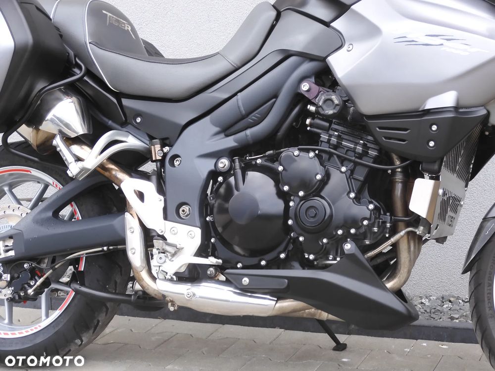 Triumph Tiger - 15