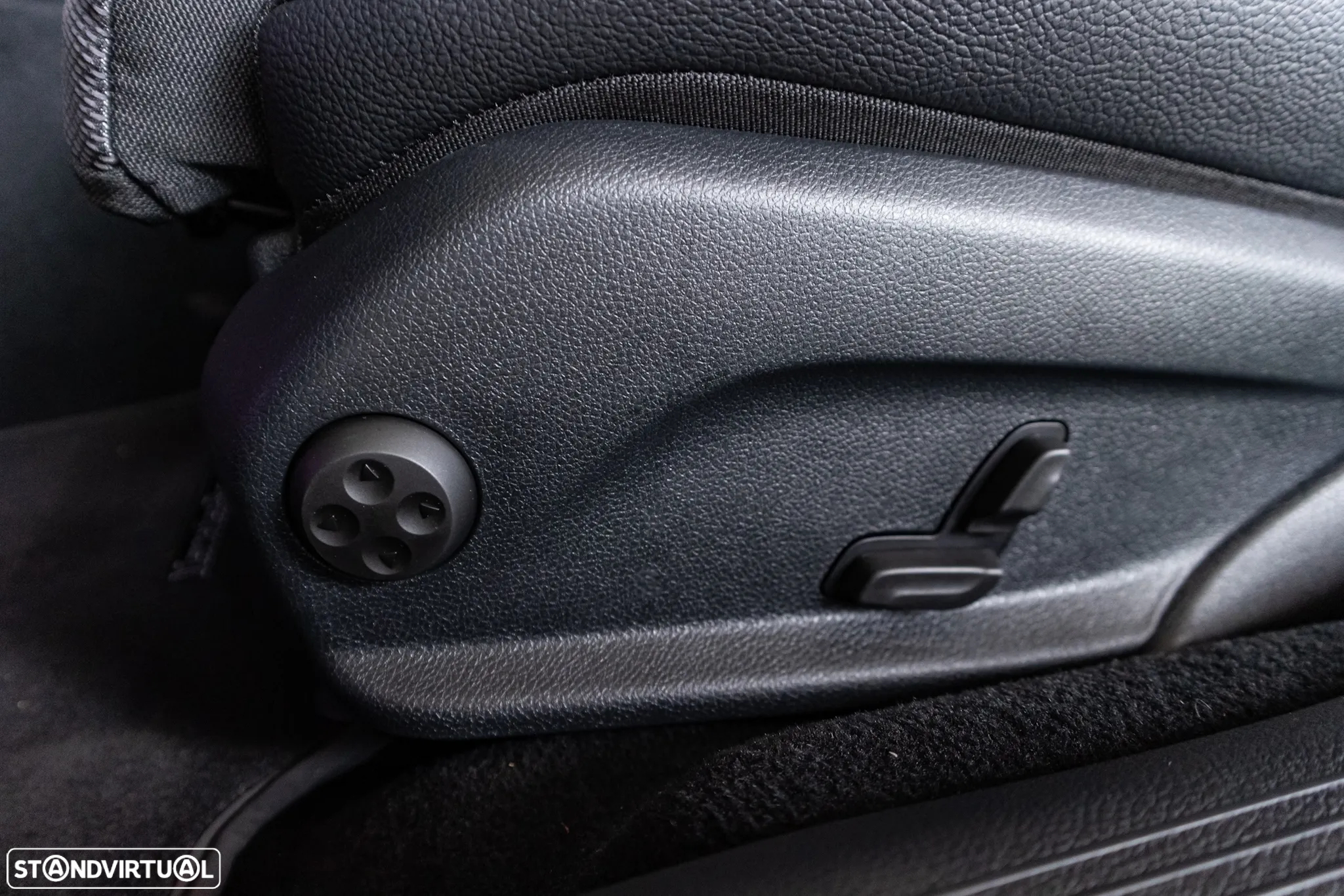 Mercedes-Benz E 220 d Exclusive 7L - 10