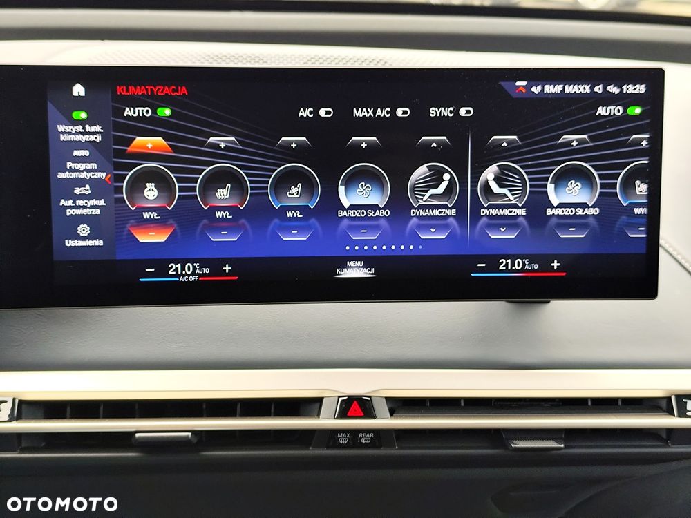 BMW iX xDrive40 76.6kWh Signature - 21