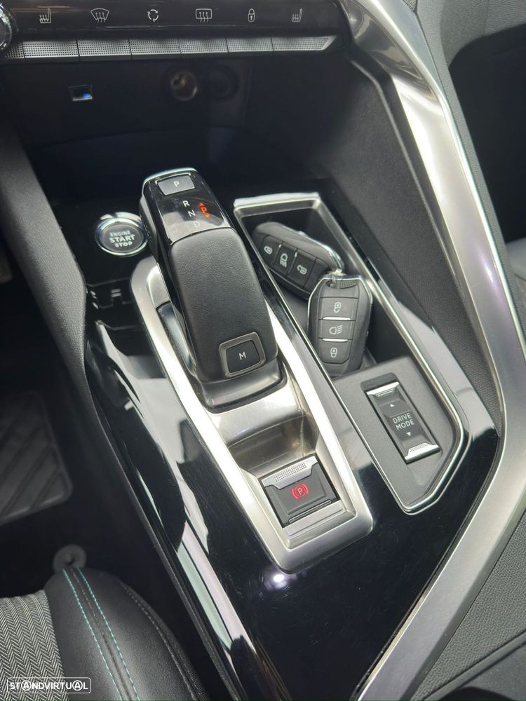 Peugeot 3008 1.2 PureTech Allure Pack EAT8 - 11