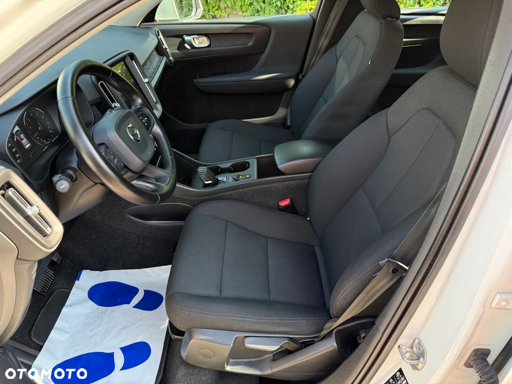 Volvo XC 40 T3 - 10