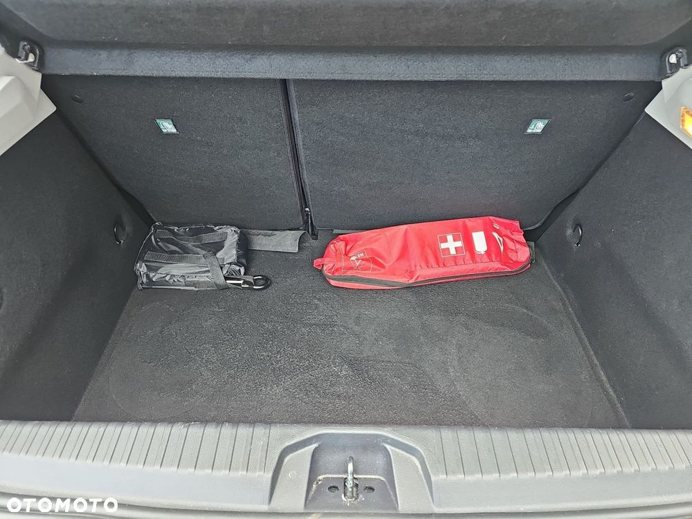 Renault Clio - 27