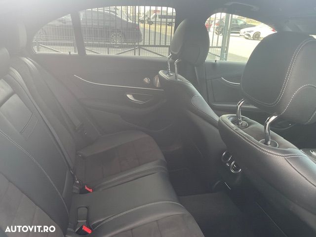 Mercedes-Benz E 220 d 4MATIC Aut. - 16