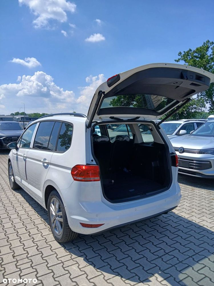 Volkswagen Touran 1.5 TSI EVO Comfortline Plus DSG - 9