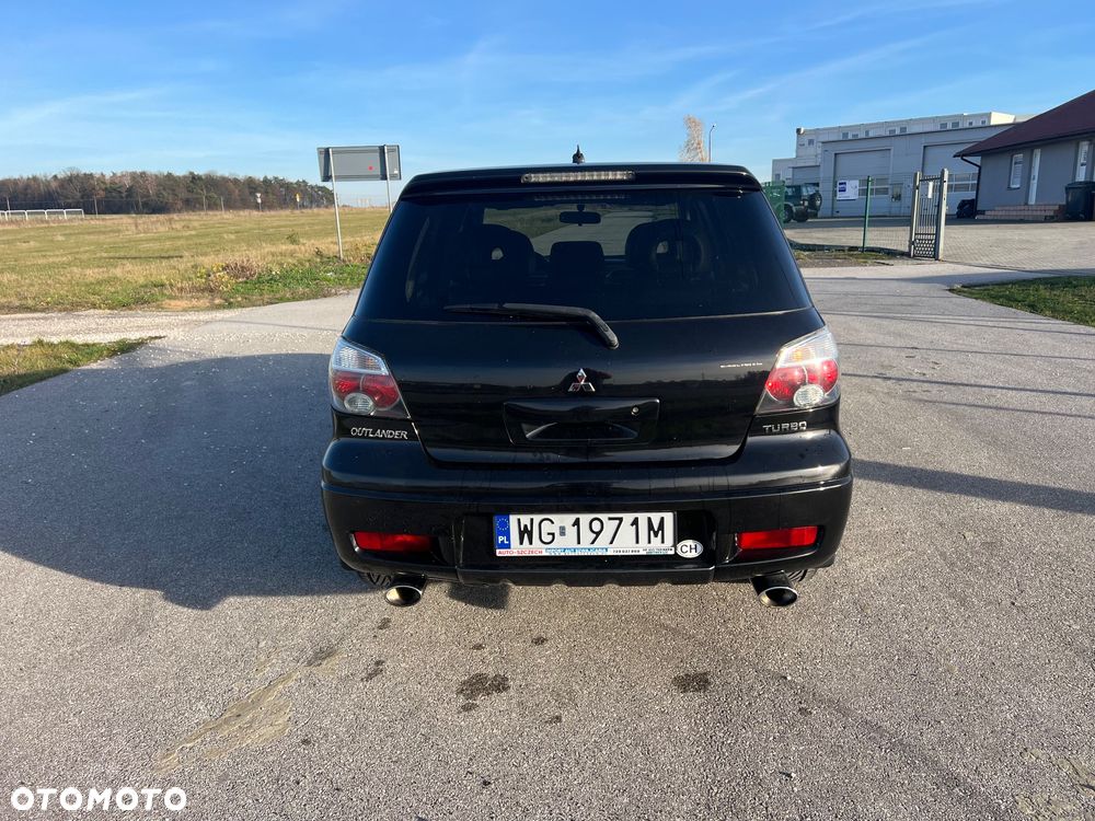 Mitsubishi Outlander 2.0 Turbo 4WD - 5