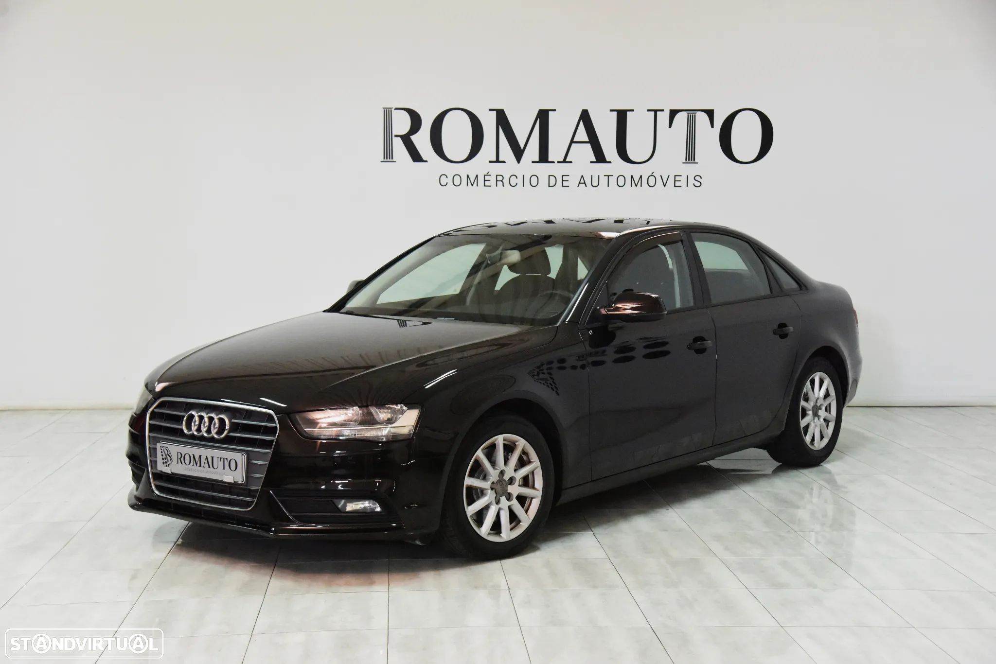 Audi A4 2.0 TDI exclusive - 1