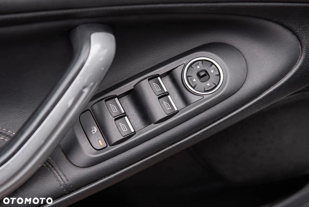 Ford S-Max 2.0 TDCi DPF Champions Edition - 21