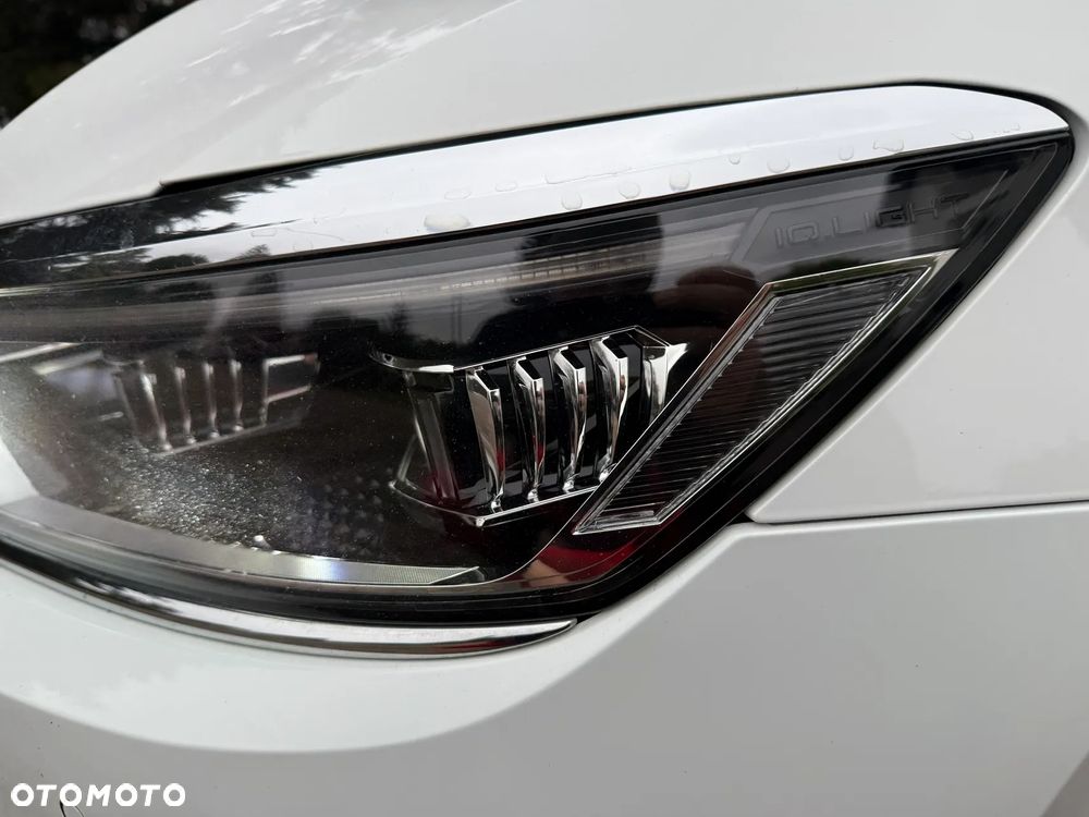 Volkswagen Passat 2.0 TDI EVO Business - 9