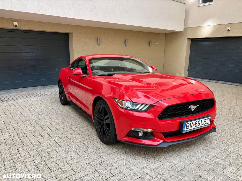 Ford Mustang 2.3 EcoBoost Aut. - 2