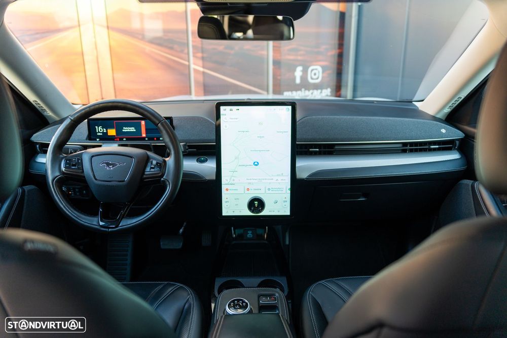 Ford Mustang Mach-E AWD PREMIUM - 11