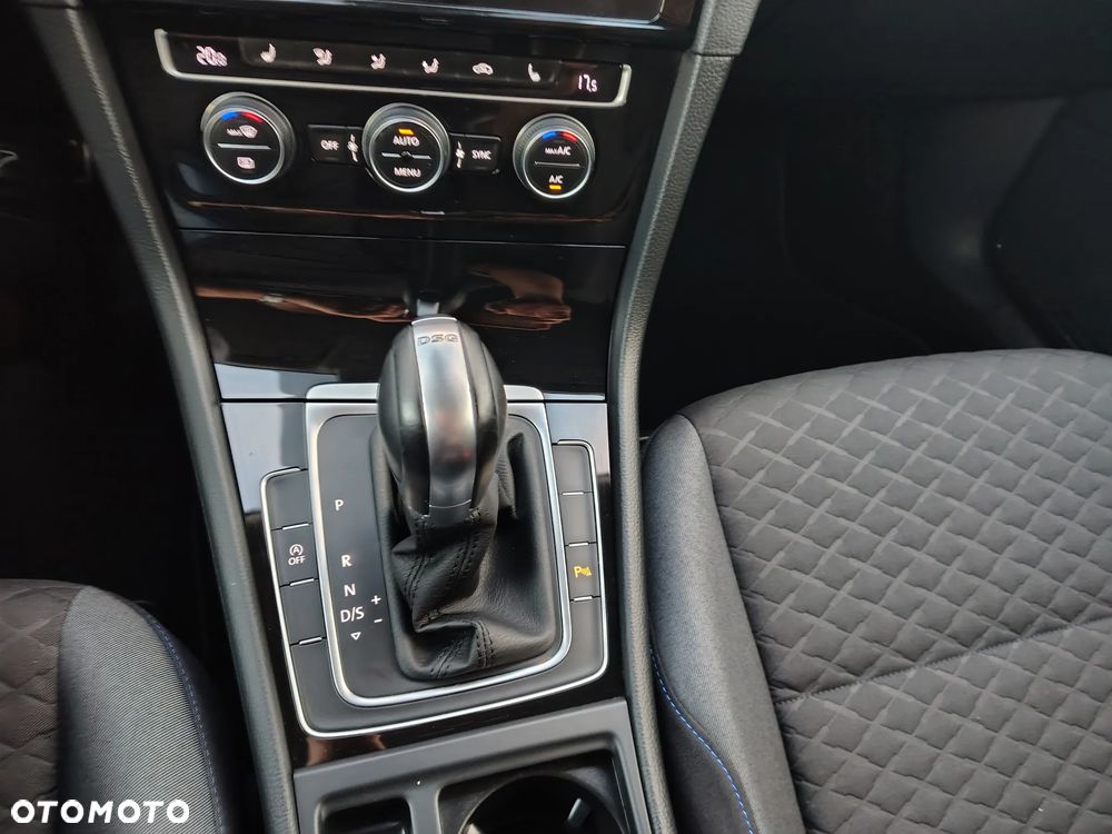 Volkswagen Golf 2.0 TDI BMT Highline DSG - 12