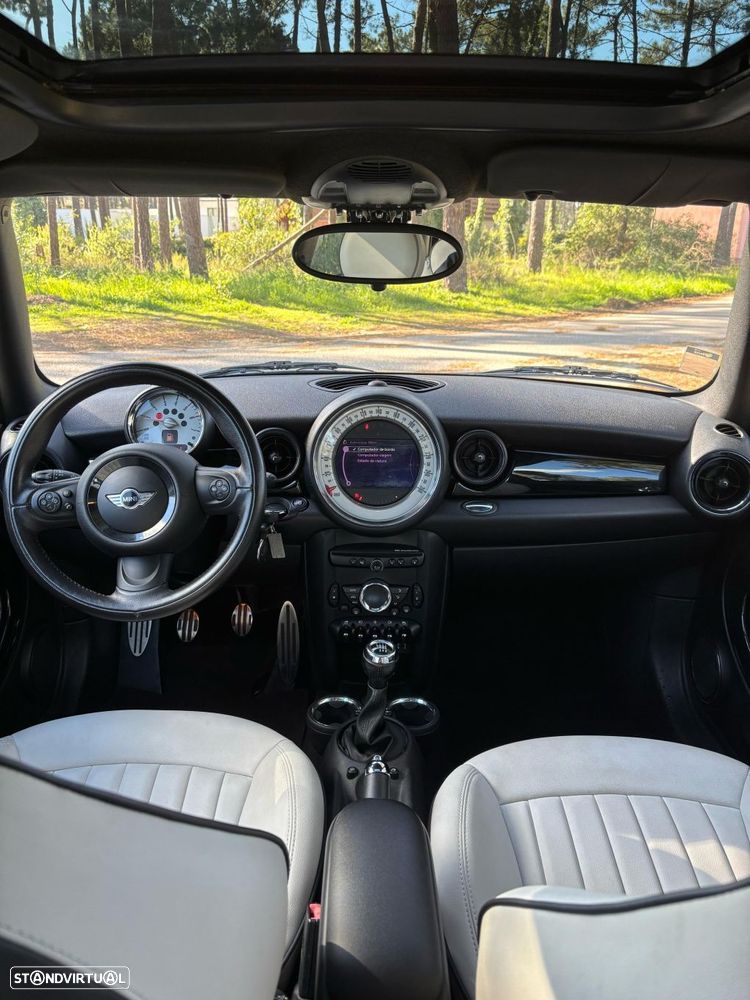 MINI 3 Portas Cooper SD - 12