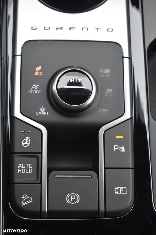 Kia Sorento 1.6 T-GDI HEV 6AT 4x4 7P Premium+ - 15