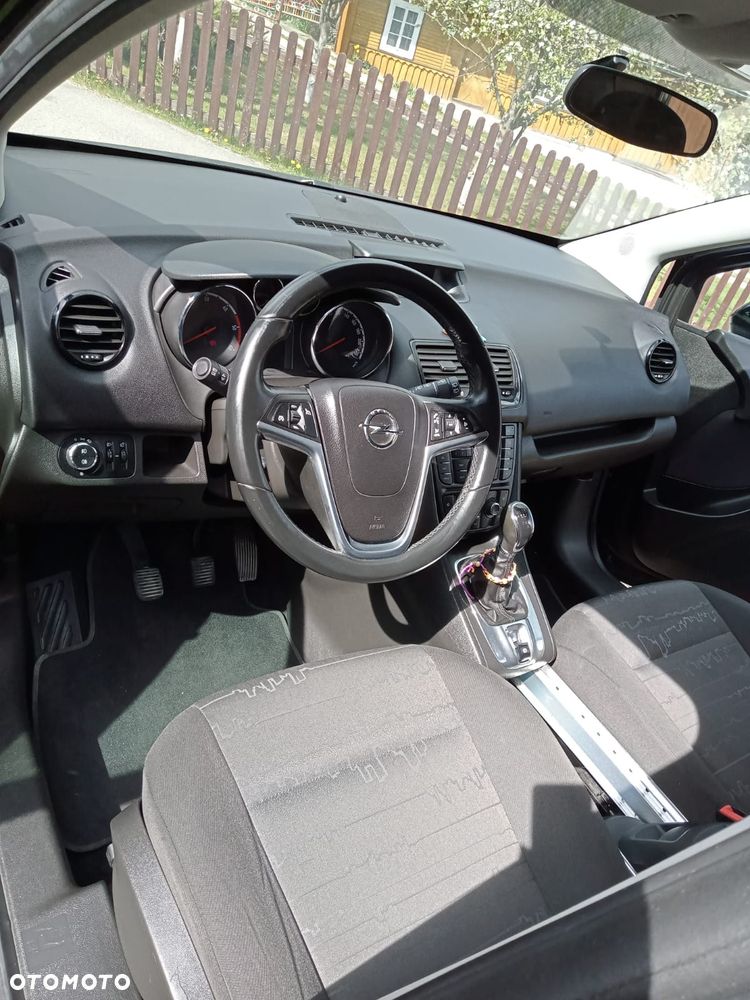 Opel Meriva - 14