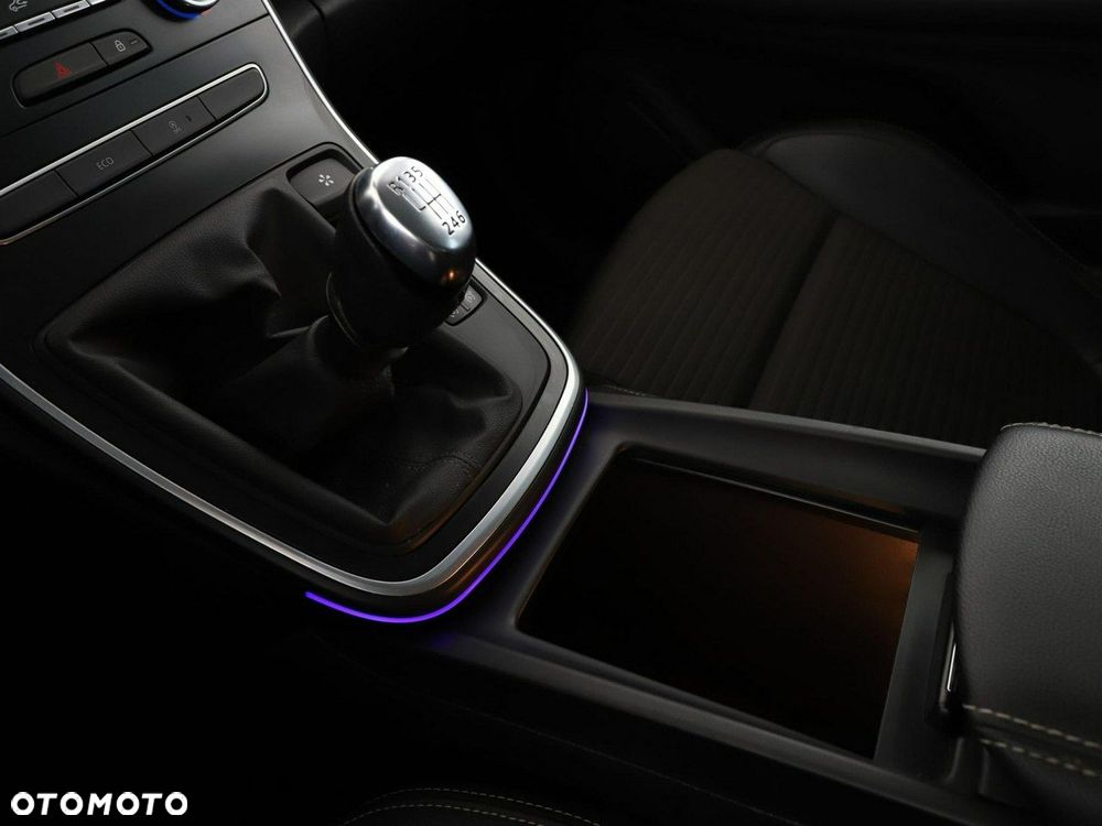 Renault Scenic 1.3 TCe FAP Intens - 30