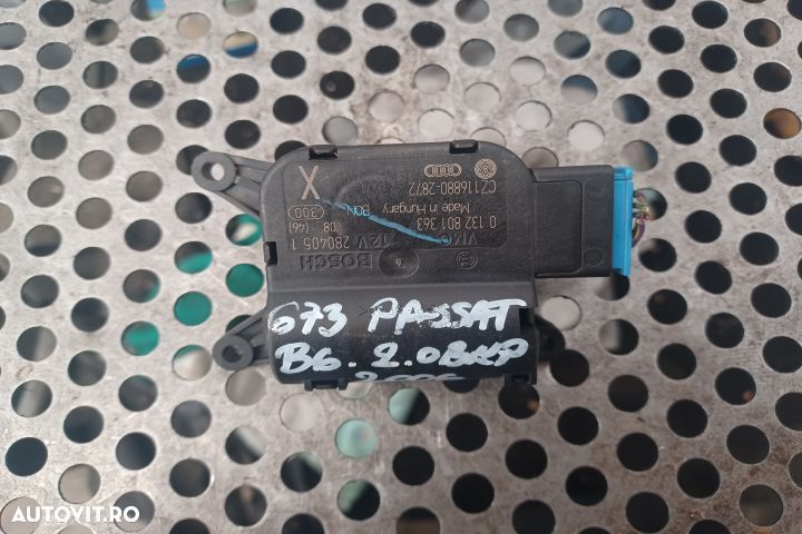 Motoras clapeta aeroterma dreapta 0132801363 Volkswagen VW Passat B6  [din 2005 pana  2010] seria S - 1