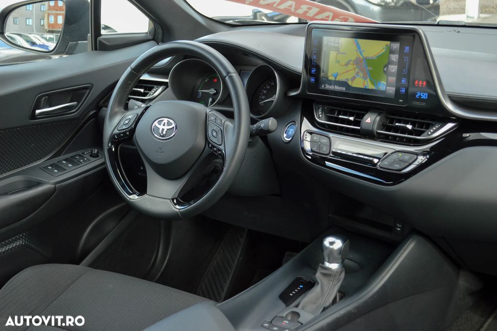Toyota C-HR Business-Edition - 4