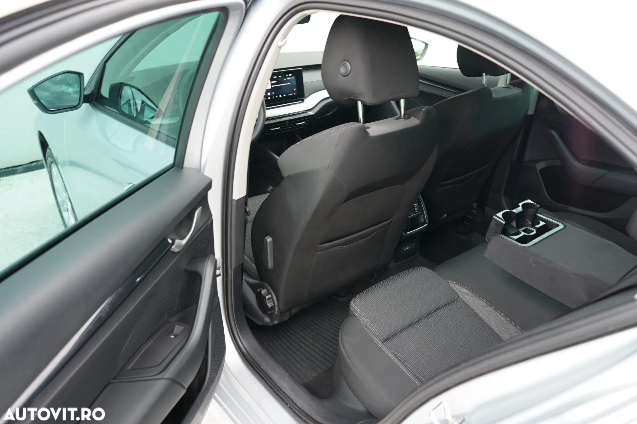 Skoda Octavia 2.0 TDI 150 CP DSG Selection - 27