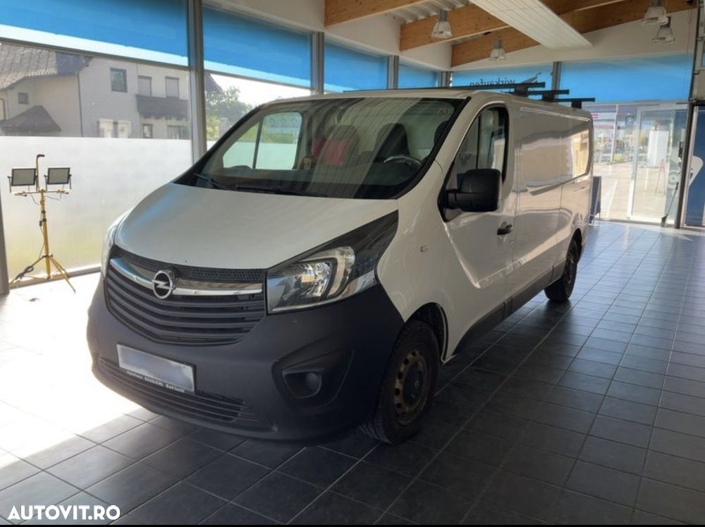 Opel Vivaro - 1