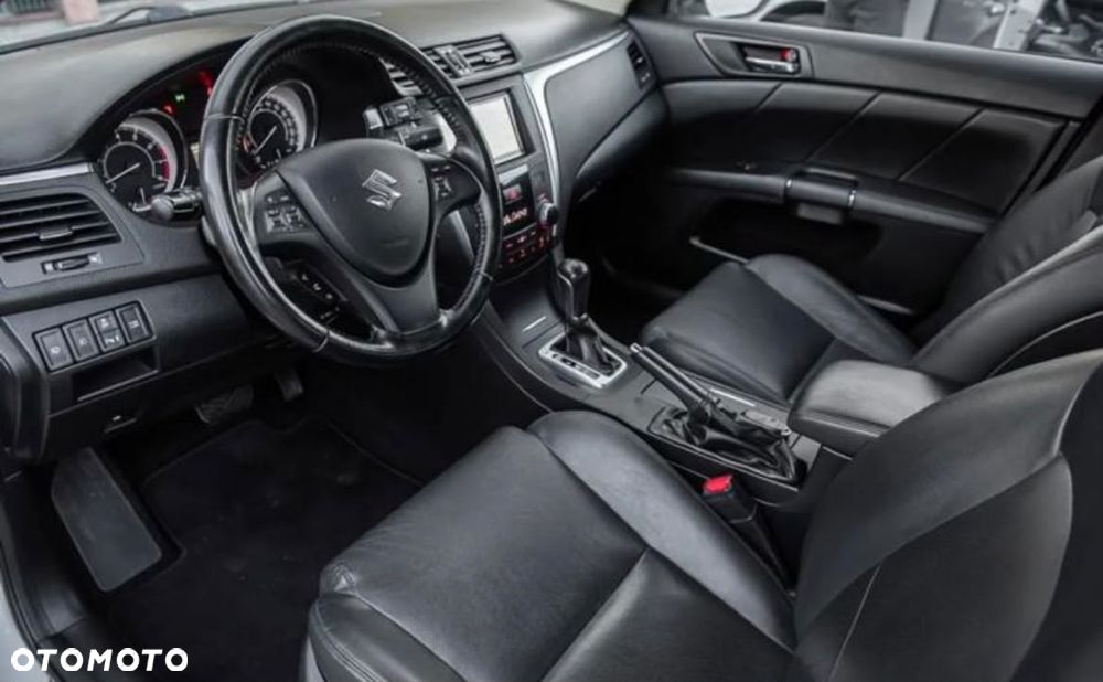 Suzuki Kizashi - 6