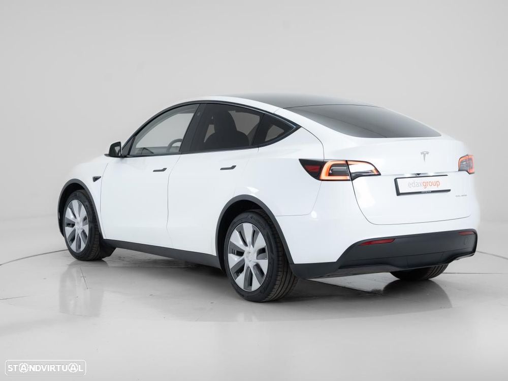Tesla Model Y Long Range Dual Motor AWD - 5