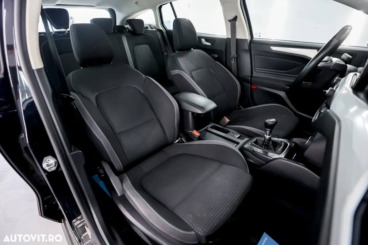 Ford Focus 1.5 EcoBlue Start-Stopp-System COOL&CONNECT - 6