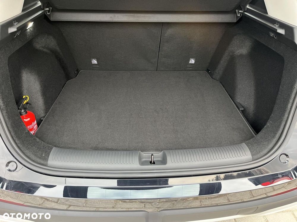 MG ZS Hybrid+ - 22