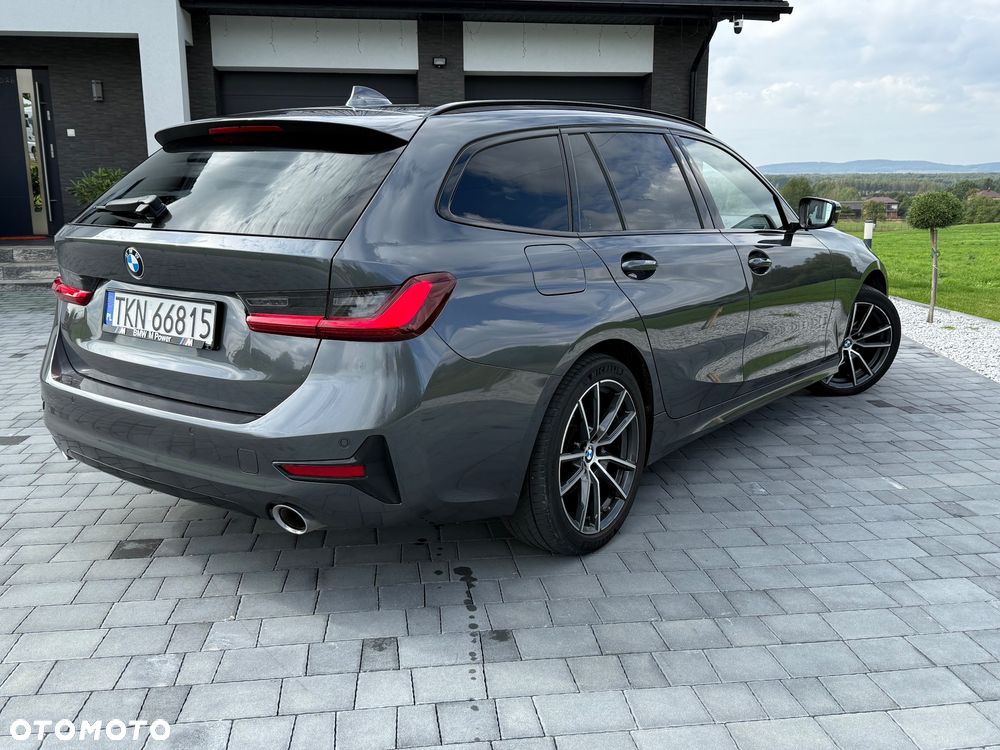 BMW Seria 3 320d MHEV Luxury Line sport - 11