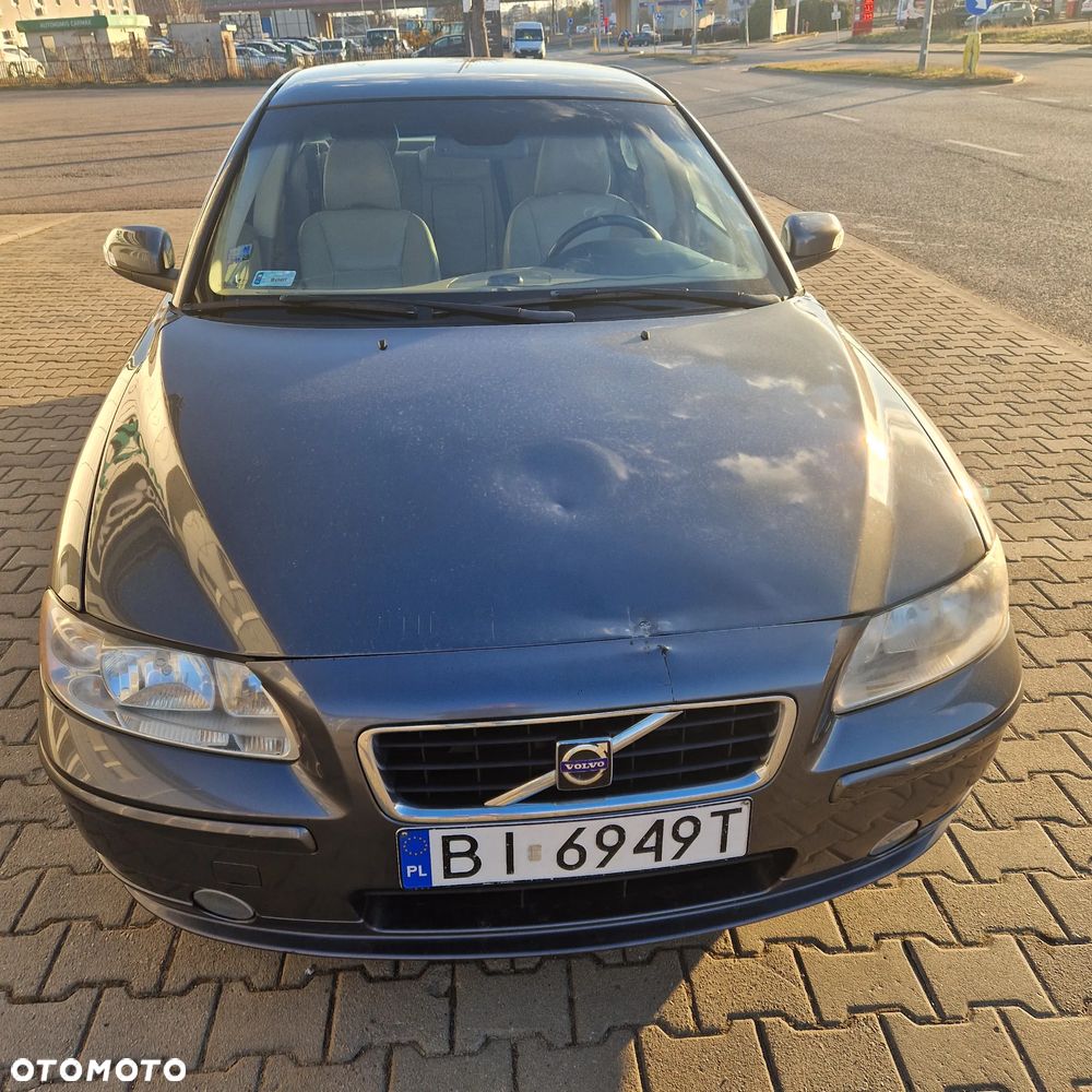 Volvo S60 2.4D Momentum - 4