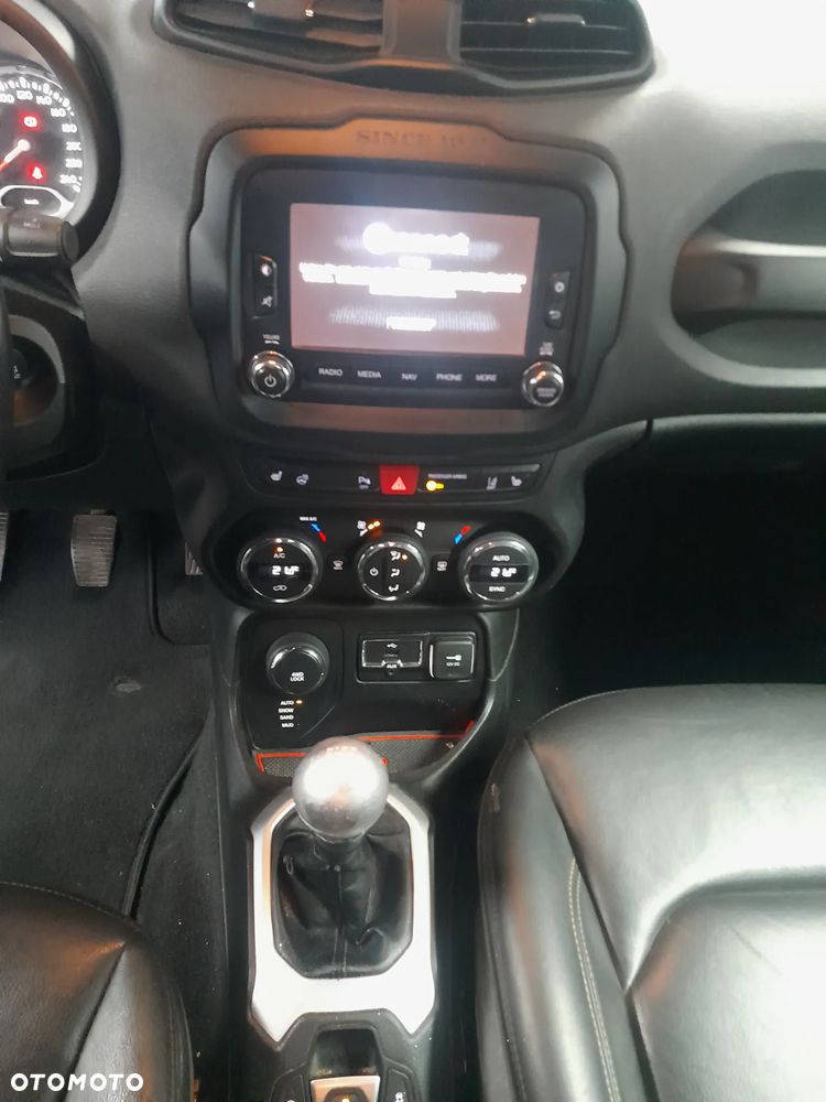 Jeep Renegade 2.0 MultiJet Limited 4WD S&S - 14