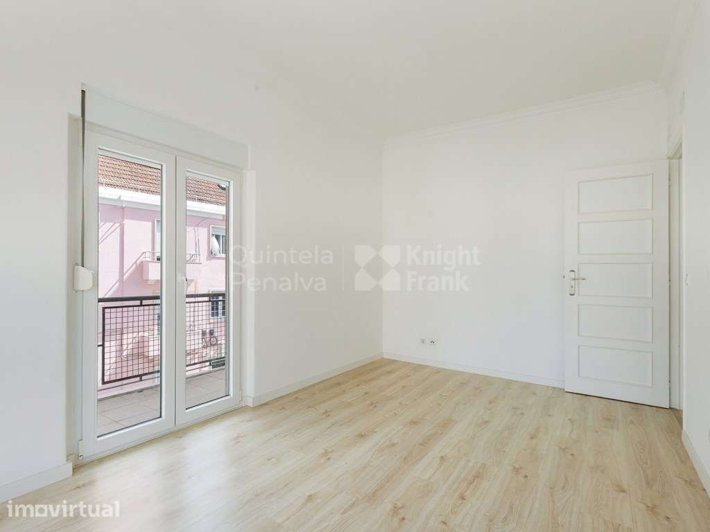 Apartamento T2 para arrendamento em Cacilhas - Grande imagem: 3/23